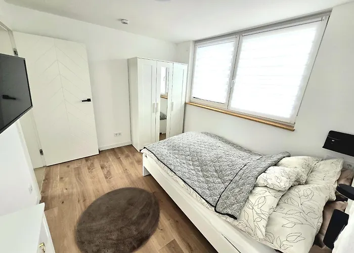 Hunsruecker Tiny Ferien L *